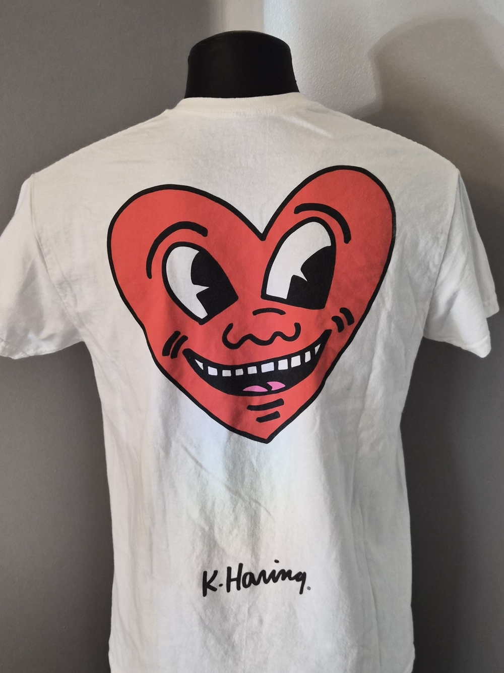 Ripple Junction Keith Haring Red Heart Graphic T-Shirt White Medium 100% Cotton